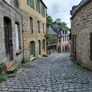 Dinan