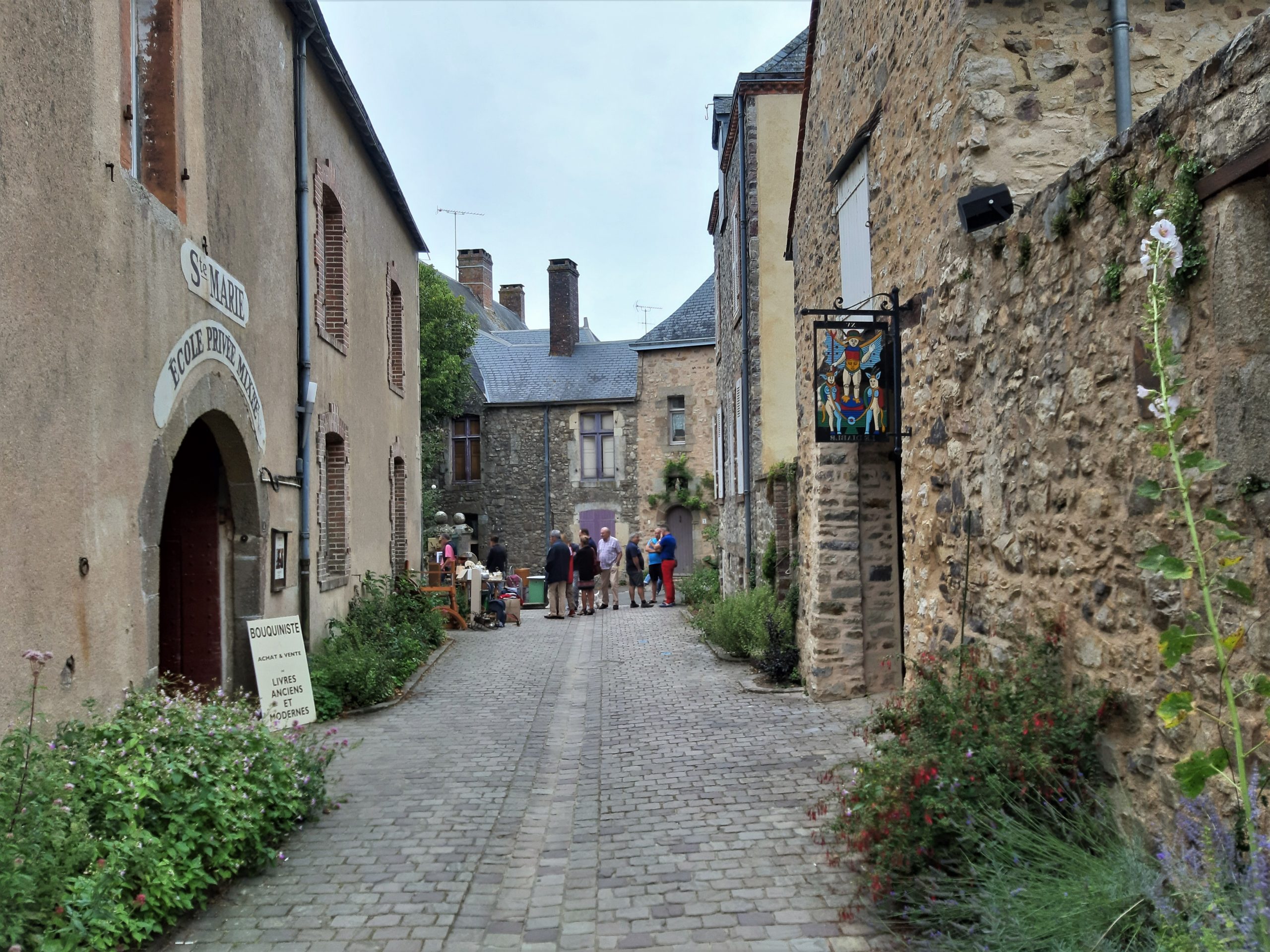 Sainte-Suzanne Sainte-Suzanne