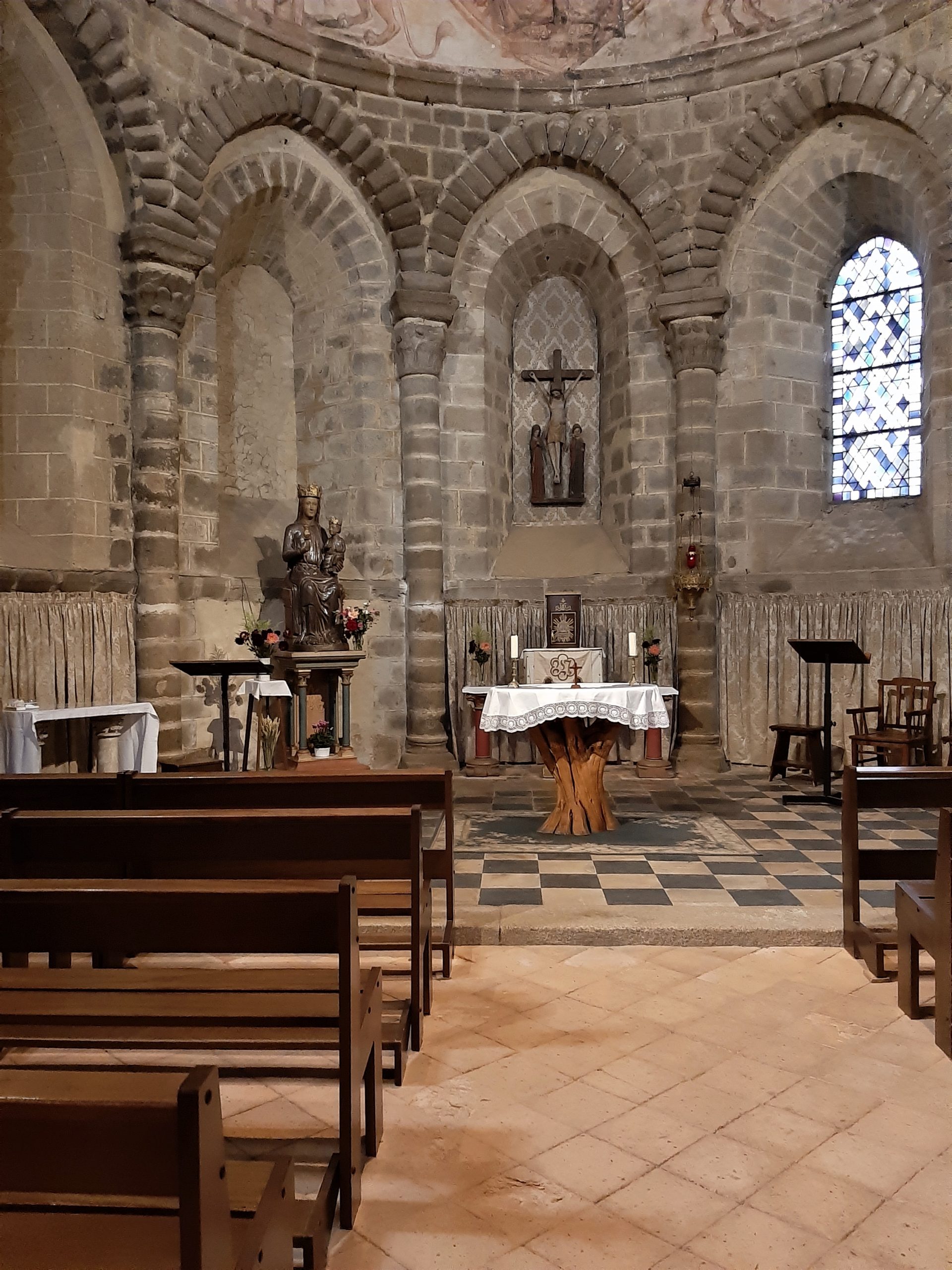 Évron